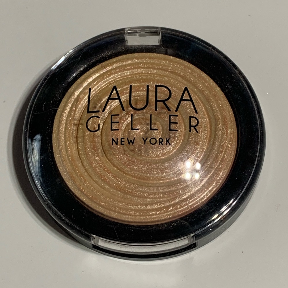 Laura Geller baked gelato swirl illuminator
